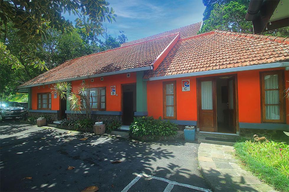 Hotel Villa Rawa Pening Pratama By Aparian Bandungan Exterior foto